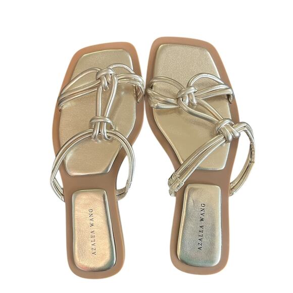 Azalea Wang Stetson Gold Size 9 Sandals New - Picture 1 of 4